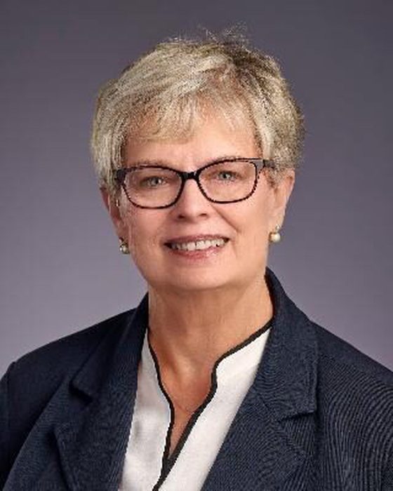Portrait of Linda Hartgen