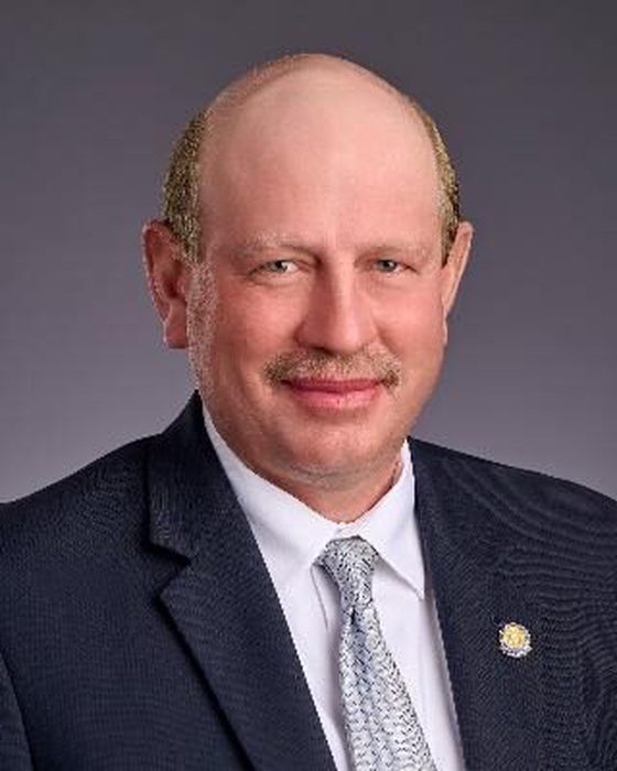 Portrait of Mark Harris