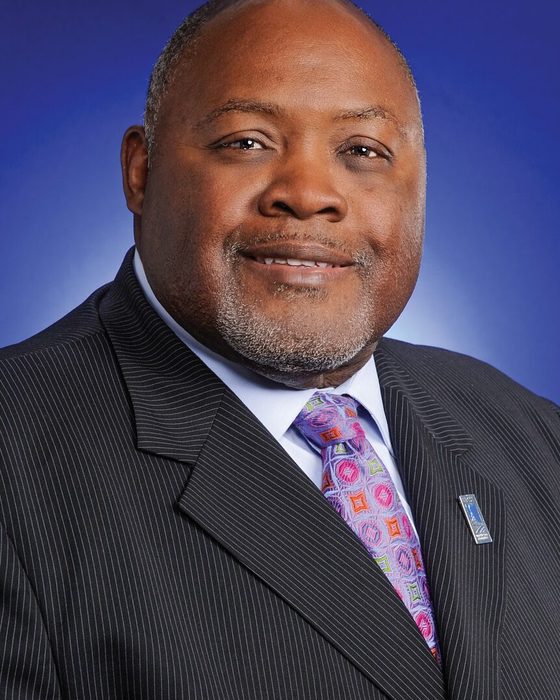 Portrait of Greg Porter