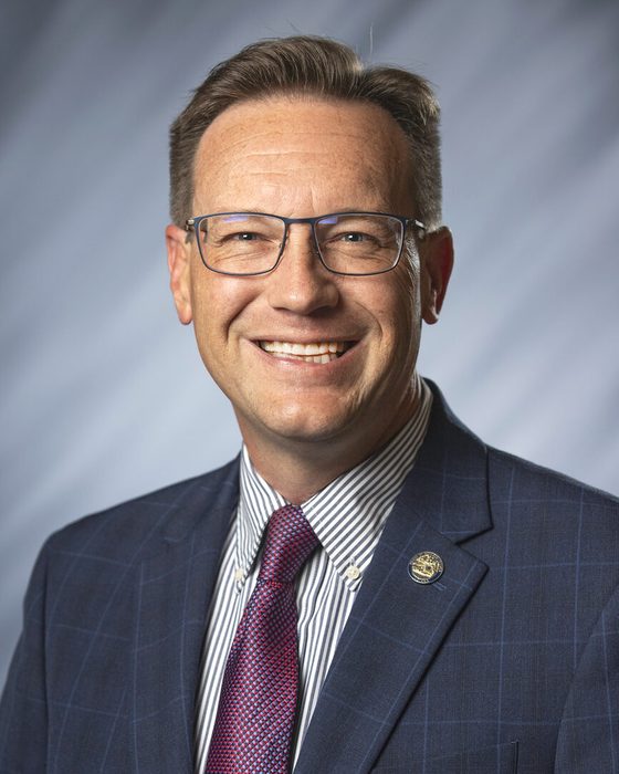 Portrait of Ryan Lauer