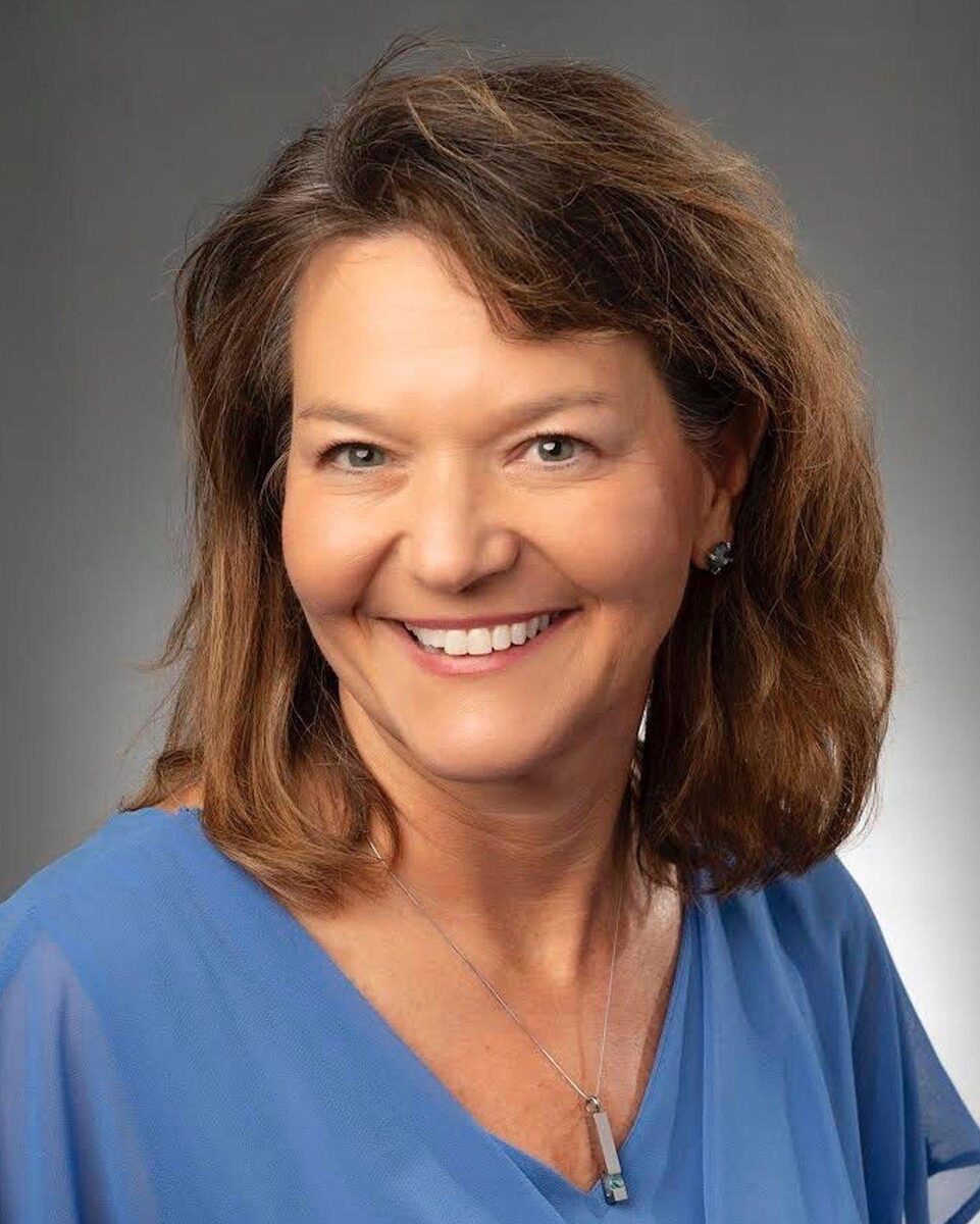 Portrait of Wendy Dant Chesser