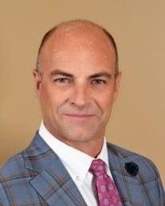 Portrait of Chip VanHouden