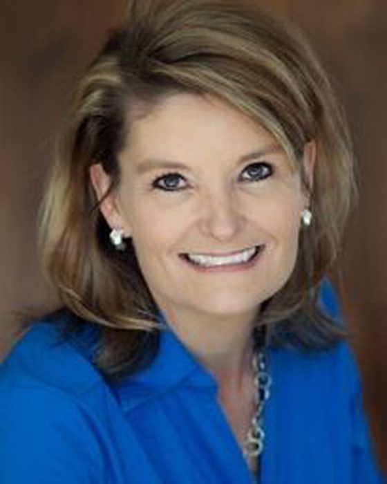 Portrait of Cindy Holscher