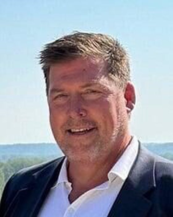 Portrait of Jeff Klemp