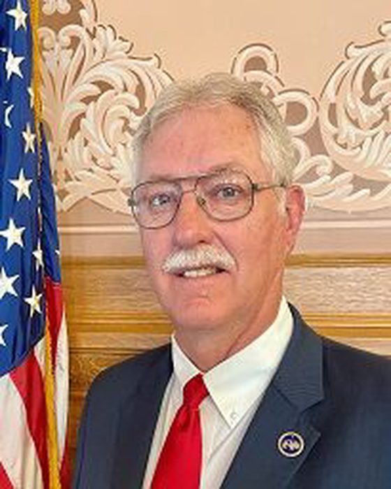 Portrait of Jim Minnix