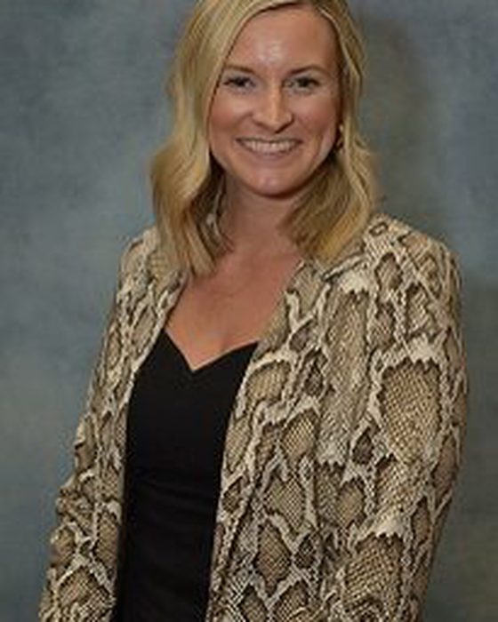 Portrait of Laura Williams