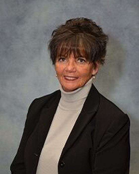 Portrait of Lynn Melton