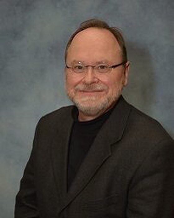 Portrait of Tobias Schlingensiepen