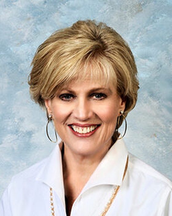 Portrait of Jennifer Decker