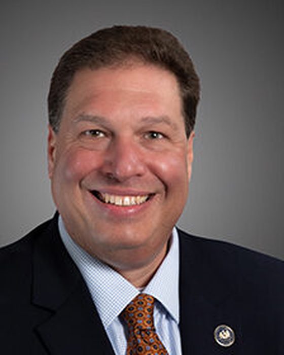 Portrait of Brian Glorioso