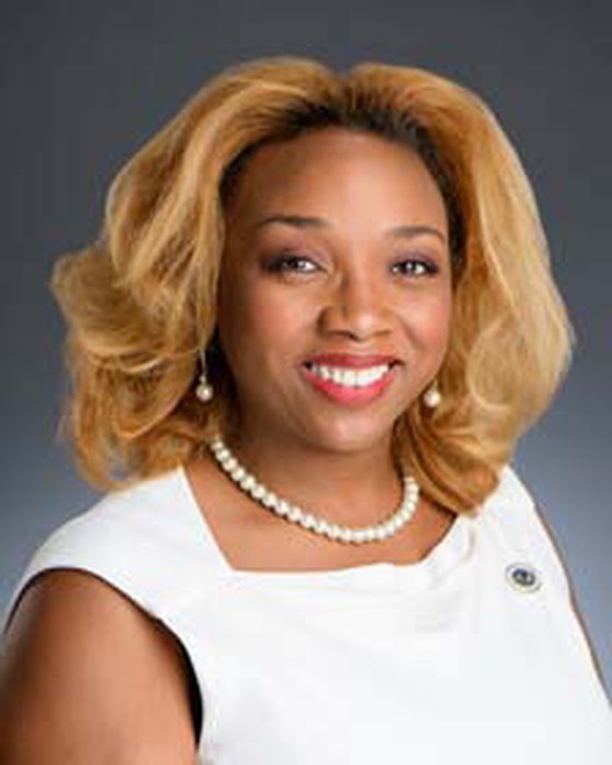 Portrait of Candace Newell