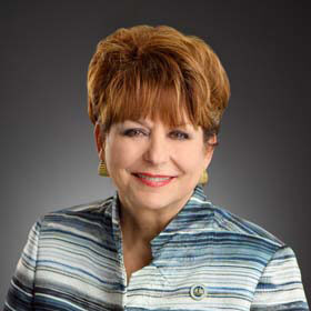 Polly Thomas portrait