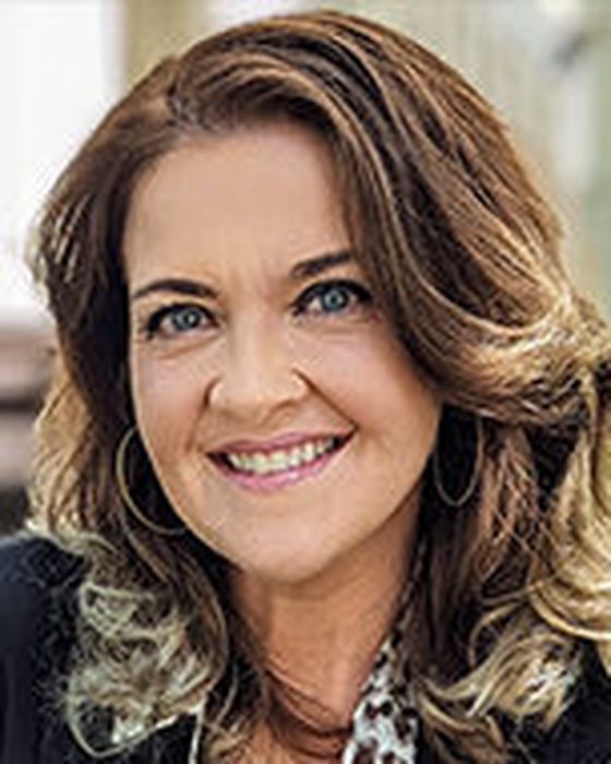 Portrait of Amy Roeder