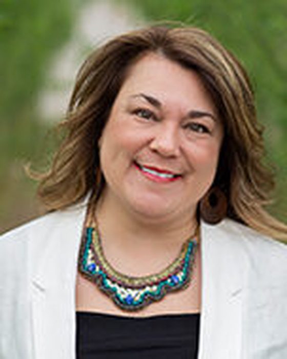 Portrait of Kristen Cloutier