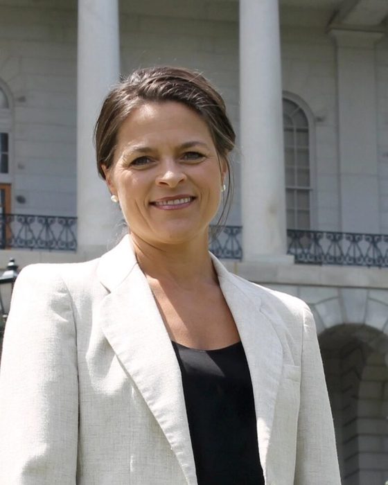 Portrait of Richard Bennett