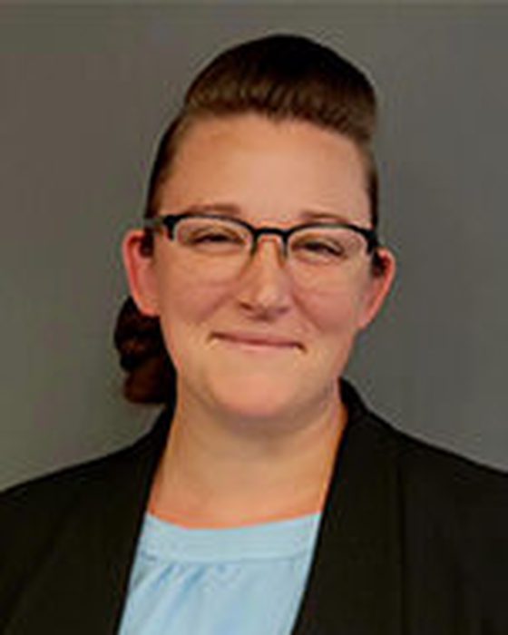 Portrait of Rachel Henderson