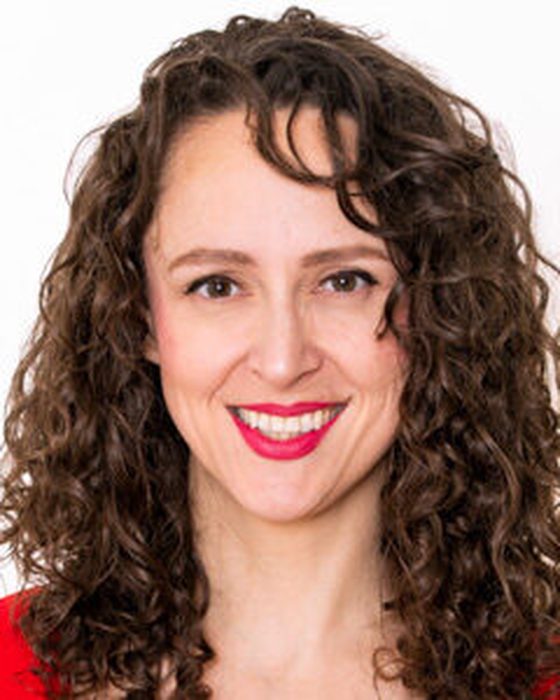 Portrait of Lauren Arikan