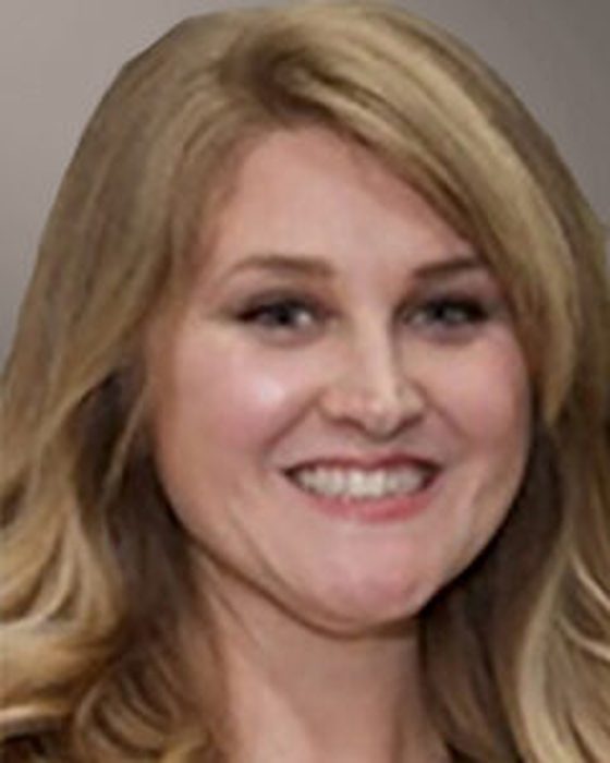 Portrait of Lesley Lopez