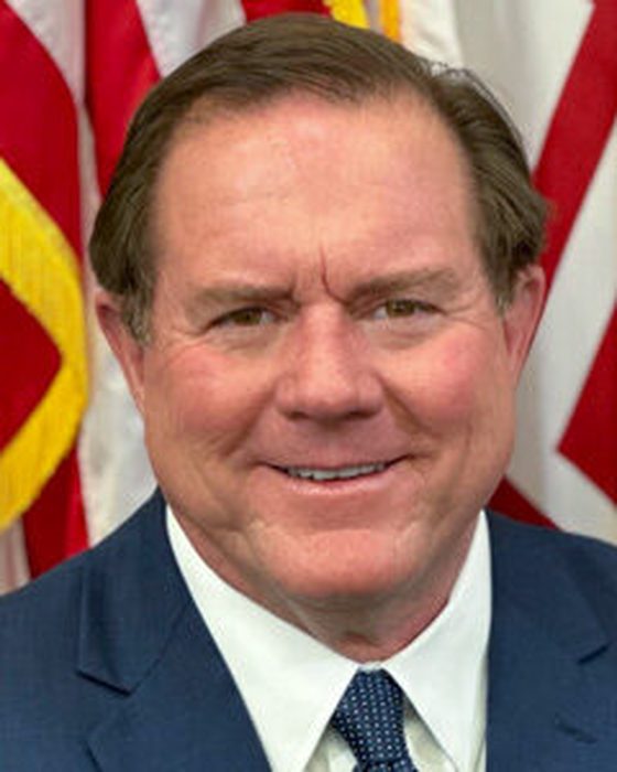 Portrait of Tom Hutchinson