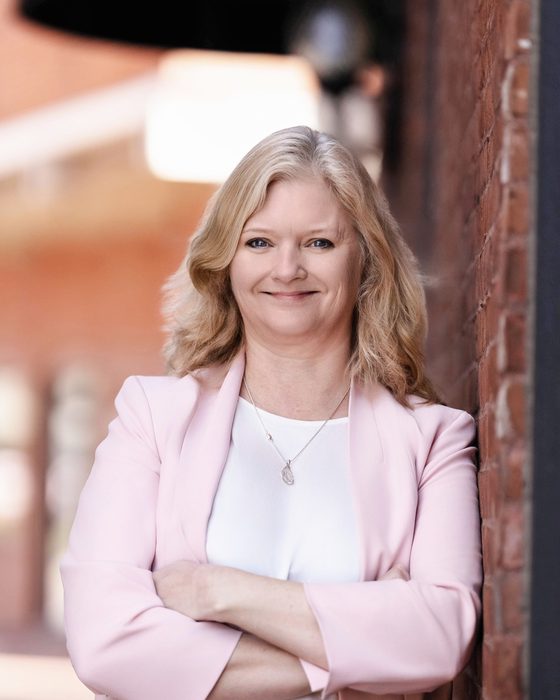 Portrait of Lisa Field