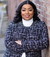 Liz Miranda portrait