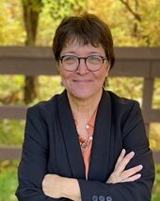 Portrait of Mindy Domb