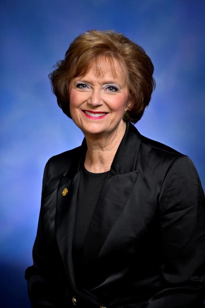 Nancy DeBoer portrait