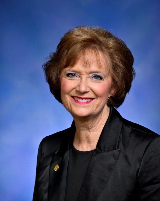 Portrait of Nancy DeBoer