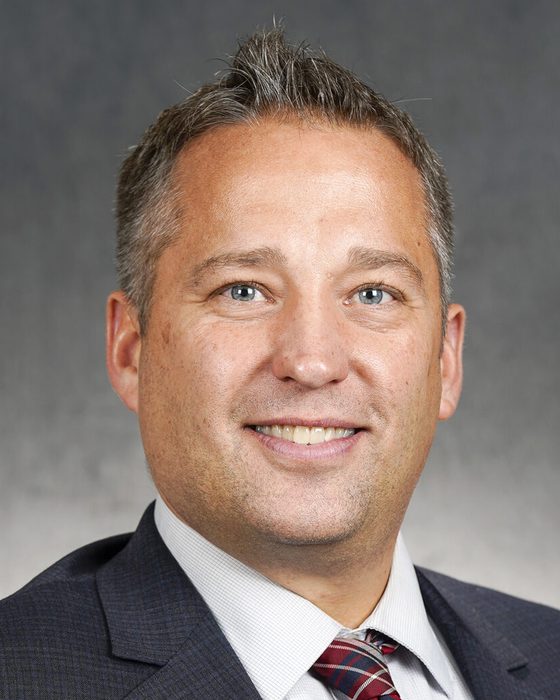 Portrait of Ben Bakeberg