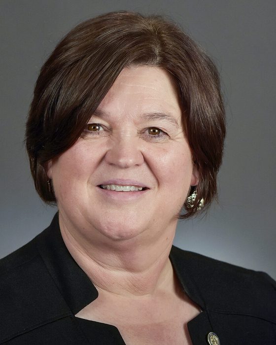 Portrait of Deb Kiel