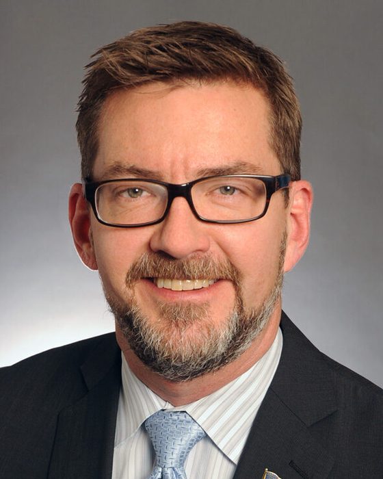 Portrait of Scott Dibble