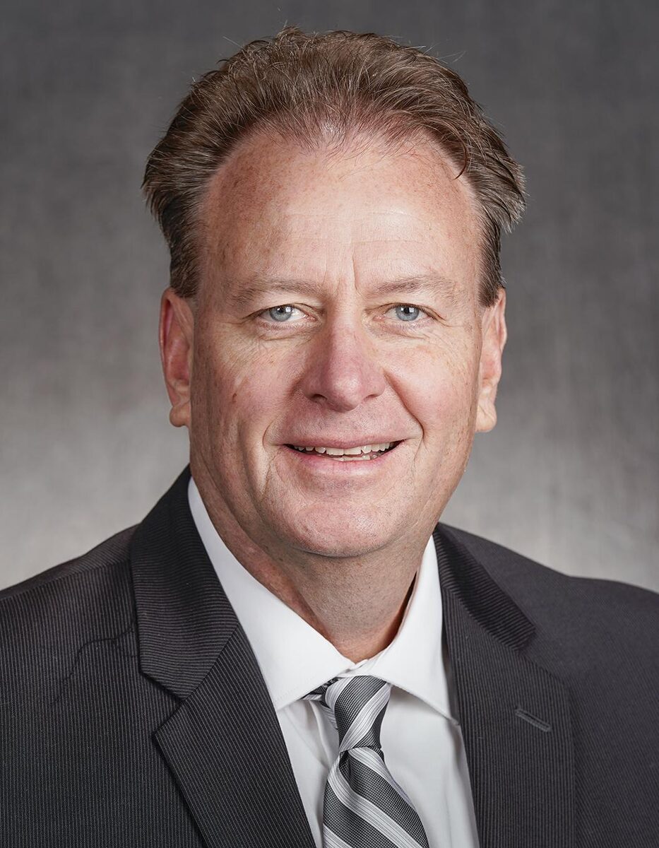 Scott Van Binsbergen portrait