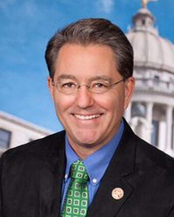 Portrait of Hank Zuber