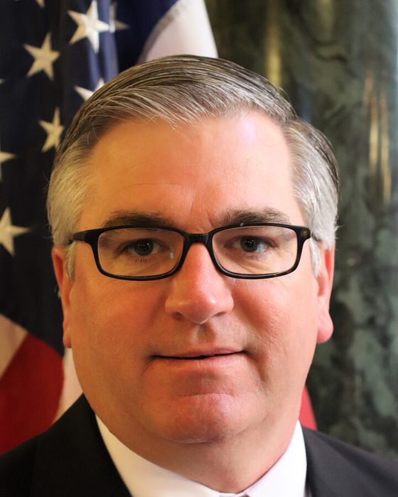 Portrait of Mike Seymour