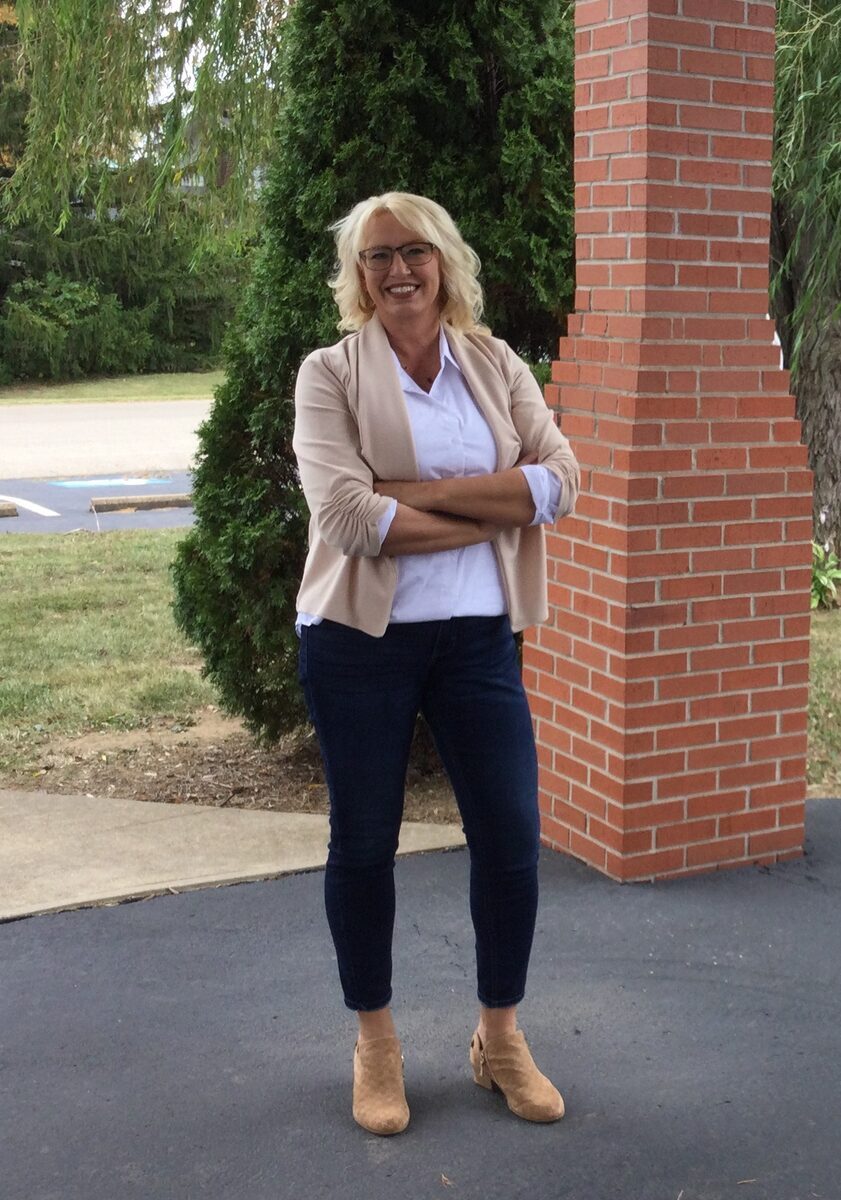 Portrait of Becky Laubinger