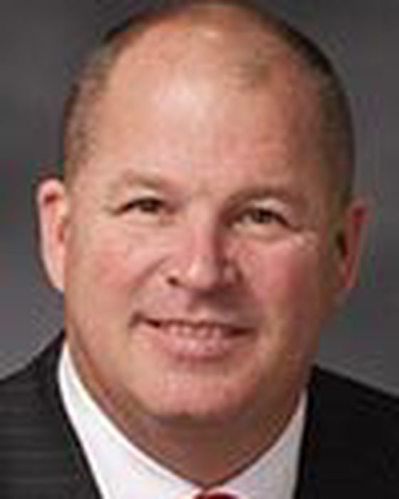 Portrait of Dan Houx