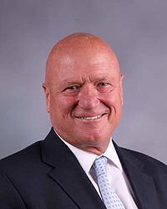 Portrait of Mike Bernskoetter