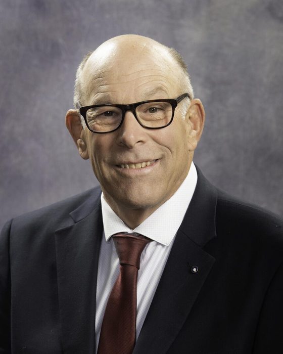 Portrait of Greg Kmetz