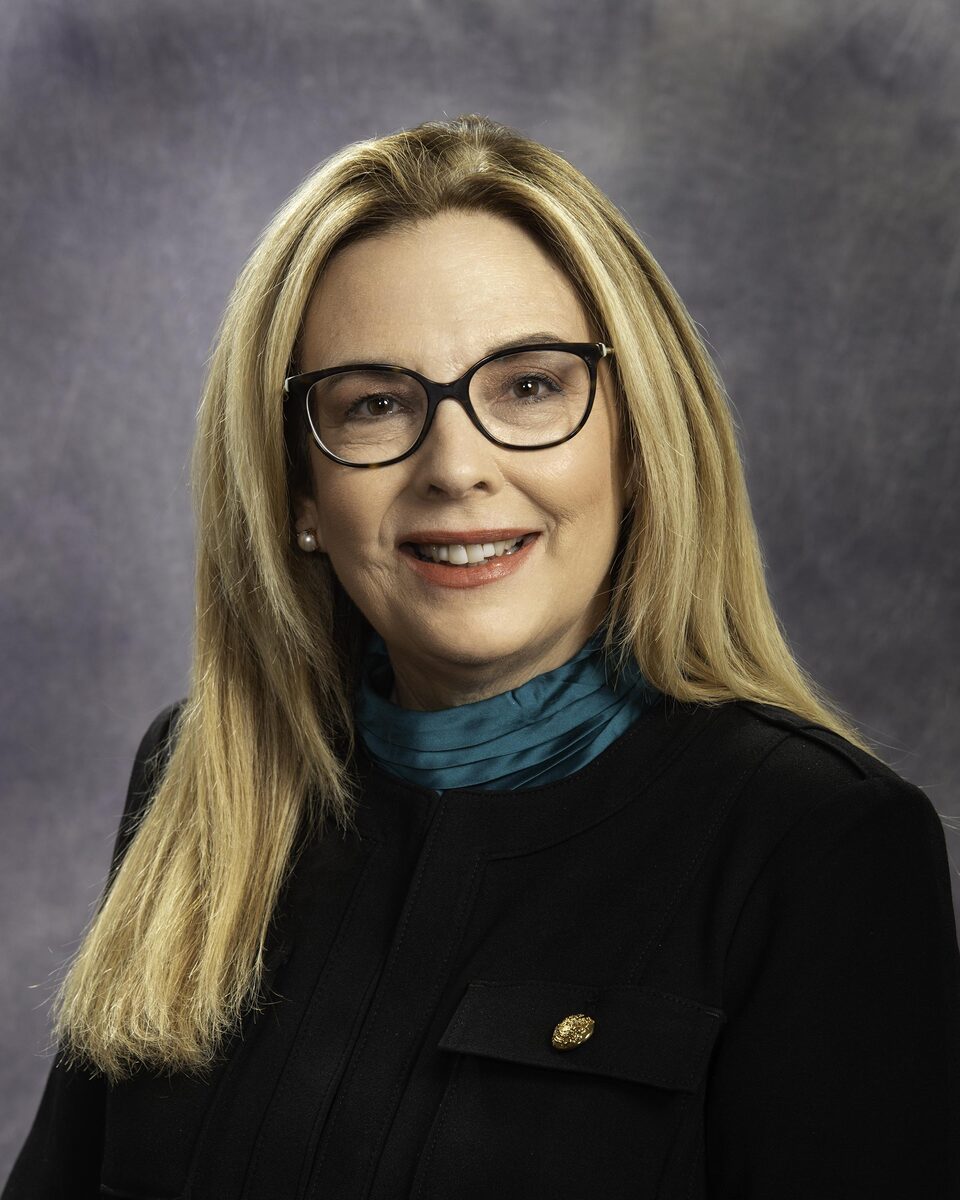 Lyn Bennett portrait