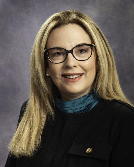 Portrait of Lyn Bennett