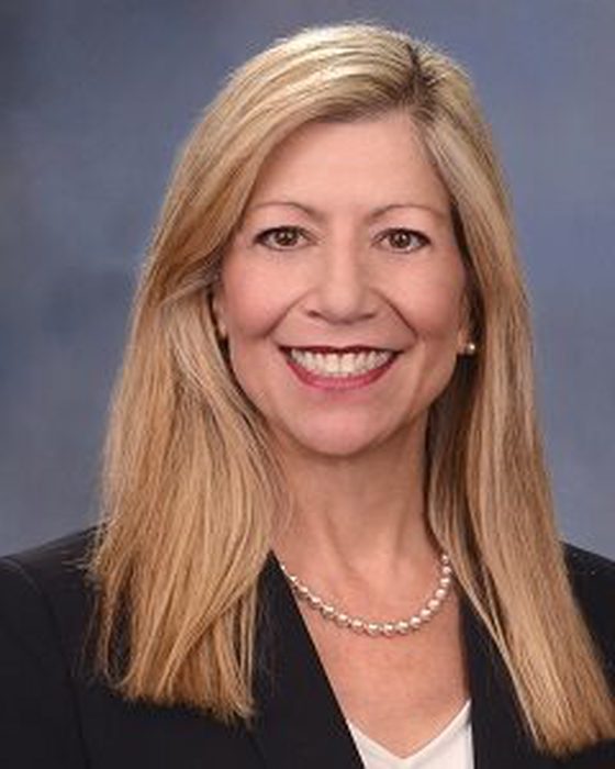 Portrait of Lisa Krasner