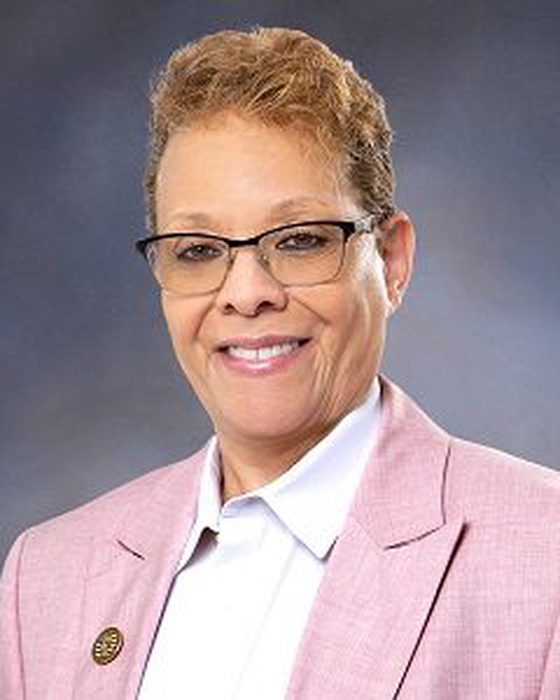 Portrait of Pat Spearman