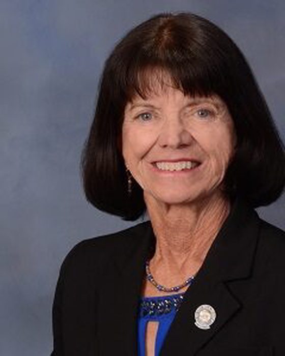 Portrait of Robin Titus