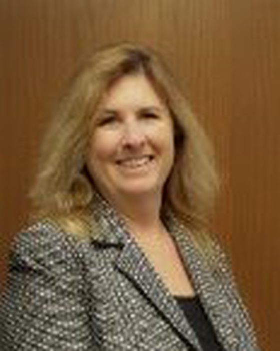 Portrait of Beth Richards