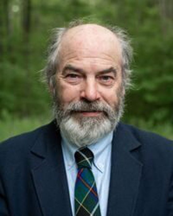 Portrait of Glenn Bailey