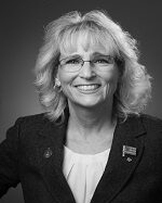 Portrait of Jeanine Notter