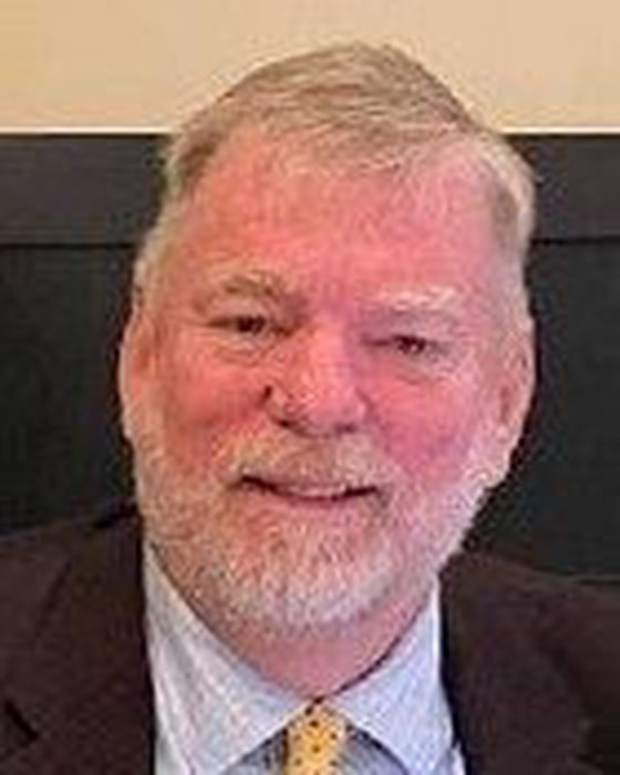 Portrait of Jess Edwards