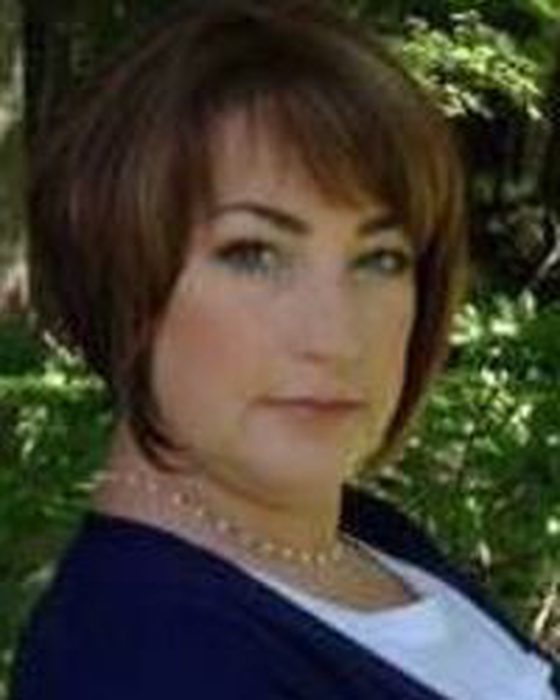 Portrait of Kristin Noble