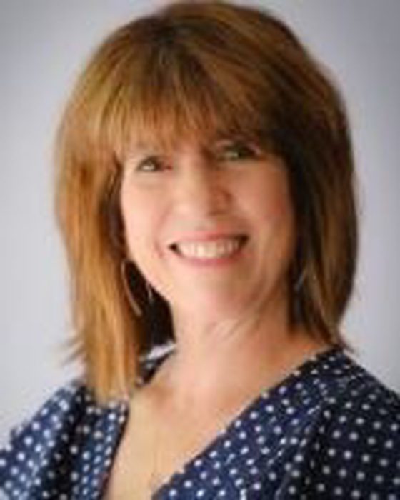 Portrait of Linda DiSilvestro