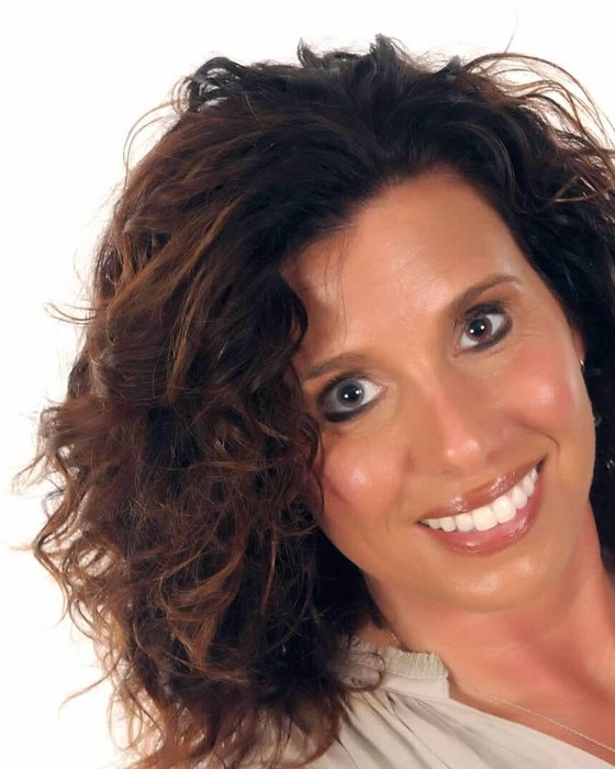 Portrait of Melissa Litchfield